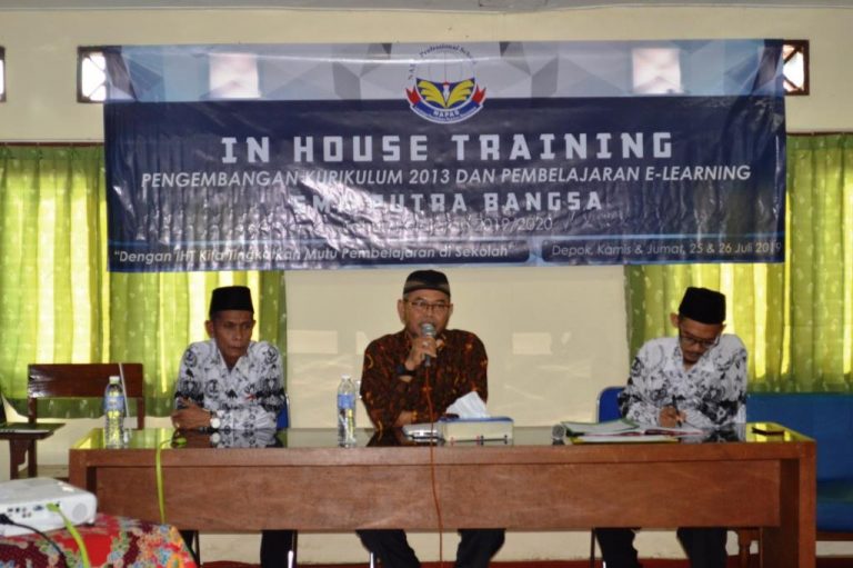 IHT Pengembangan kurikulum 2013 dan Pembelajaran E